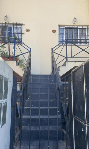 Hermoso Ph De 3 Ambientes Por Escalera En Venta En Lanús Este.