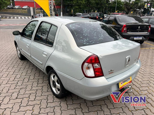 Clio 1.6 Privilége Sedan 16v Flex 4p Manual