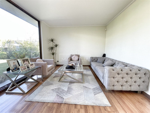 Casa En Venta De 3 Dorm. En Chamisero