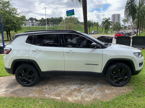 Jeep Compass 2.0 Longitude Aut. 5p