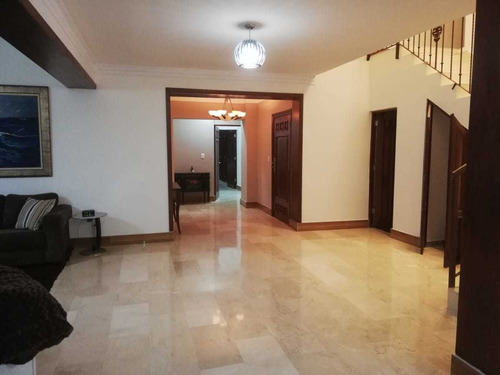 Imagen 1 de 14 de Penthouse En Urbanizacion Real, 3 Habitaciones, 3 Baños,