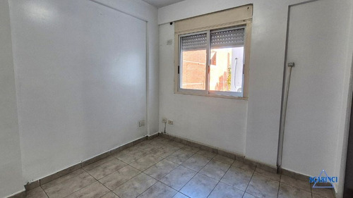 Departamento En Alquiler En Sáenz Peña, Tres De Febrero, G.b.a. Zona Oeste
