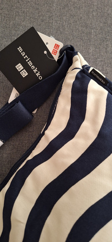 Bolsa Crossbody Uniqlo Original Japão Marimekko + Eco Bag Azul-escuro Ondas