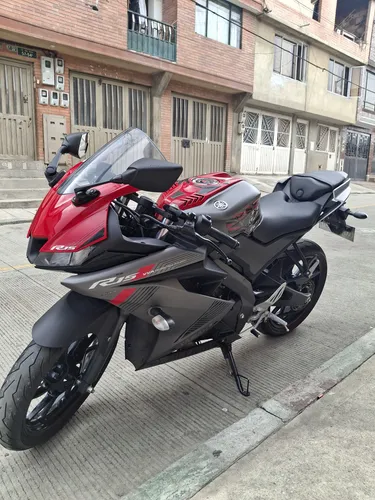 Yamaha R15 V3