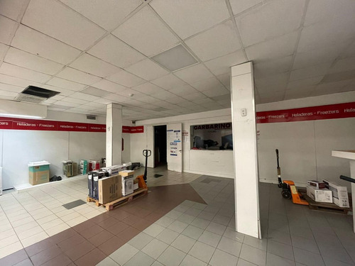 Imagen 12 de 13 de Local Comercial 756 M² Cubiertos Sobre Peatonal Arieta - S.justo (ctro)