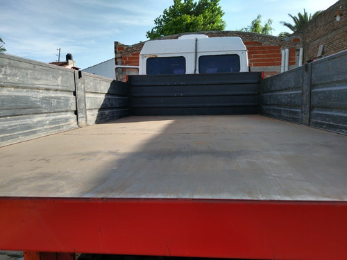 Imagen 9 de 18 de Mercedes Benz 1633