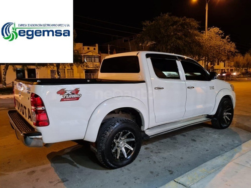 Toyota Hilux Srv 2013