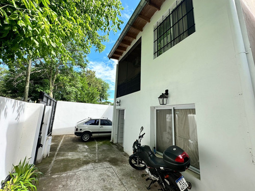 Venta Casa 4 Amb Pilar Permuta Pileta Jardin