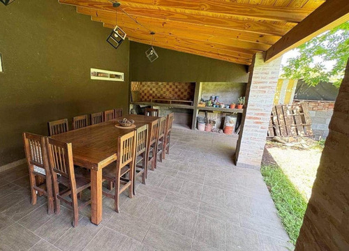 Casa En Venta - 4 Dormitorios 1 Baño - La Reja