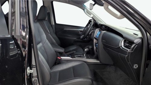 Toyota Hilux SW4 Toyota Hilux SW4 SRX Plat. 4x4 2.8 TB Diesel Automatico.