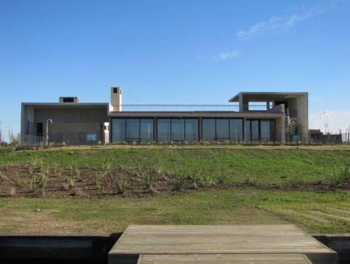 Imagen 5 de 12 de Excelente Lote En El Barrio Castaños