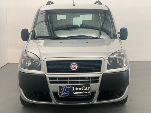 Imagem 7 de 15 de Fiat Doblo Essence 1.8 Flex