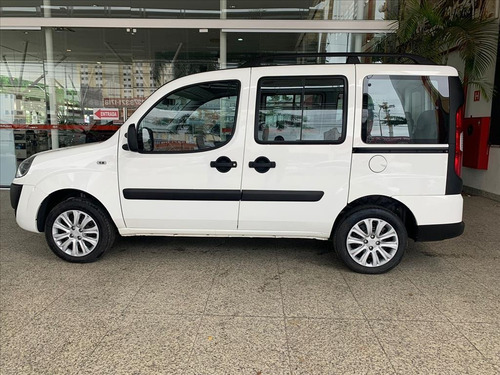 Imagem 3 de 15 de Doblò 1.8 Mpi Essence 7l 16v Flex 4p Manual
