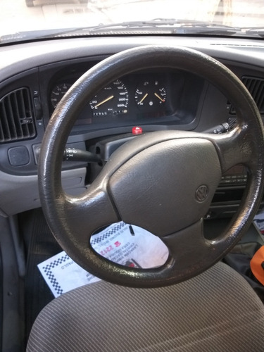 Imagem 11 de 13 de Volkswagen Logus