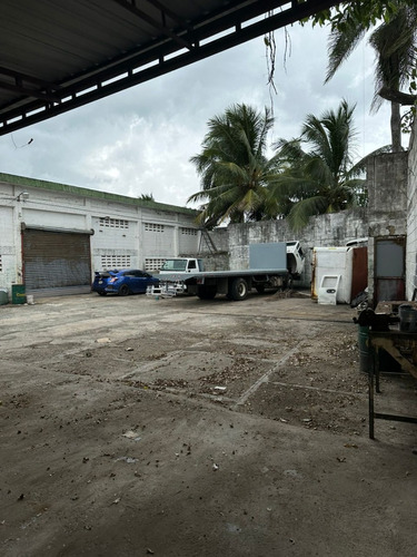 Nave Industrial En Venta En Santo Domingo Este