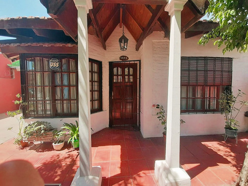 Imagen 1 de 30 de Casa 4 Amb Ituzaingo Pileta Jardin Cochera Quincho