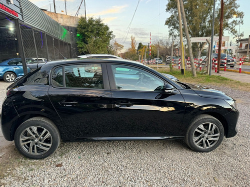 Peugeot 208 Feline A/T