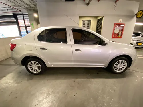 Renault Logan 1.6 Life Mt