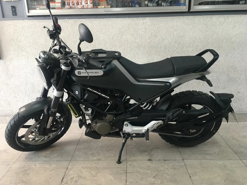 Imagen 3 de 25 de Husqvarna Svartpilen 200 Usada ¡378 Km! 2021 - Palermo Bikes