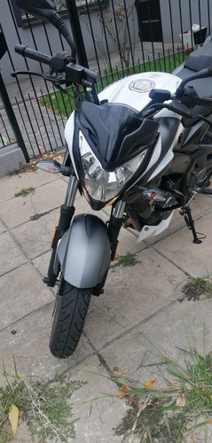 Bajaj Rouser 200 Ns