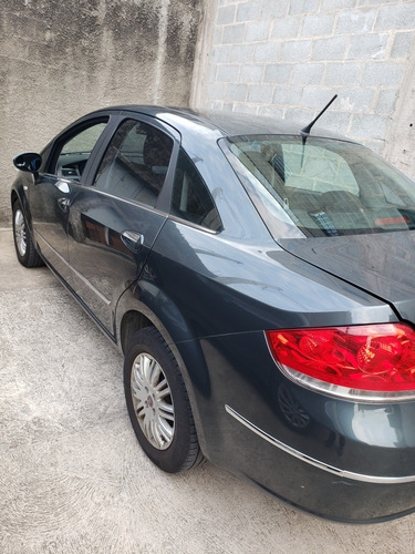 Fiat Linea 2014 1.8 16v Essence Flex Dualogic 4p