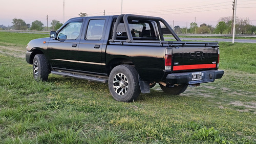 Nissan NP300 2.5 Cabina Doble 133cv 4x2