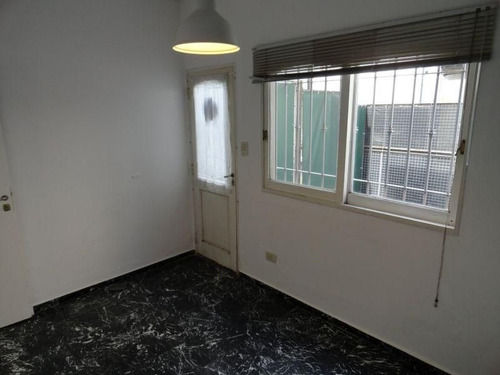 Venta Hermoso Triplex 4 Amb. - Ciudad Evita - Apto Prestamo