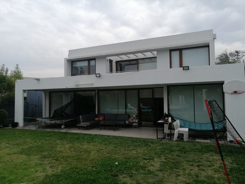 En Venta Linda Casa En Condominio En La Dehesa