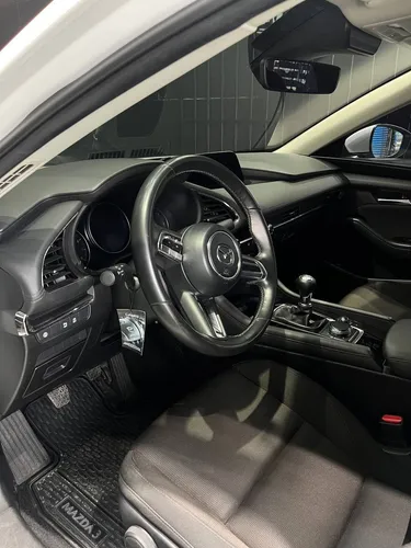 Mazda 3 2.0 Touring mecánico