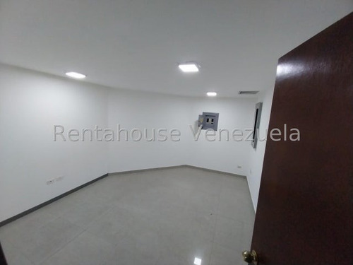 Ofrezco En Ventas, Excelente Espacio Que Puede Ser Utilizado Para Cosultorio, Oficina O Local Comercial. A.r.