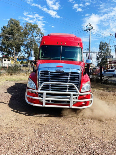 Imagen 2 de 15 de Tractocamion Cascadia 2012 Placas Federales