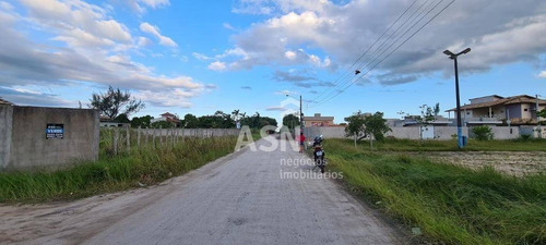 Imagem 1 de 11 de Terreno De Esquina De Frente Para A Praça Do Bairro Enseada Das Gaivotas, Rio Das Ostras/rj - Te0163
