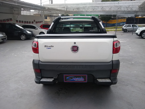Fiat Strada 1.8 Adventure Cab. Dupla 2015/2016 ( 3 Portas )