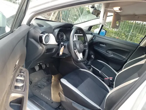 Nissan Versa Advance