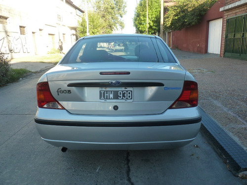 Ford Focus 4p