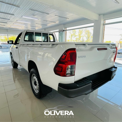 Toyota Hilux Pick Up 4x4 Diesel 0km - Olivera Automotores