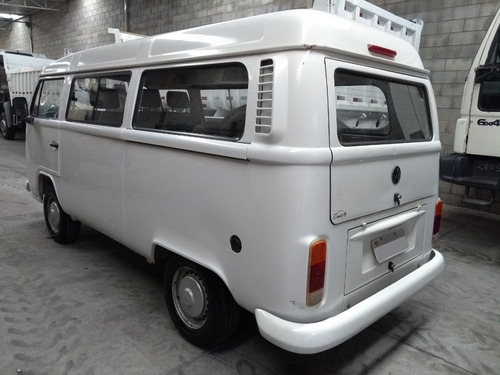Volkswagen Kombi 1.4 Standard Total Flex 3p