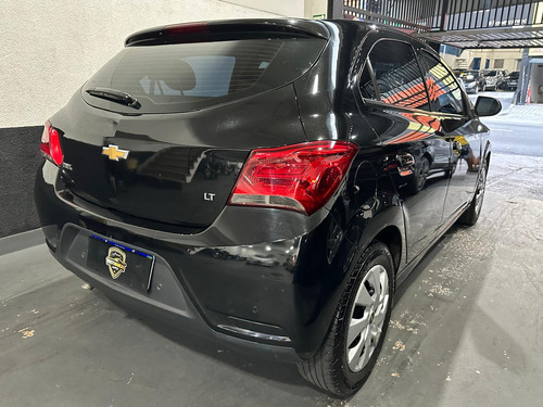 Chevrolet Onix ONIX HATCH LT 1.4 8V FLEXPOWER 5P AUT.