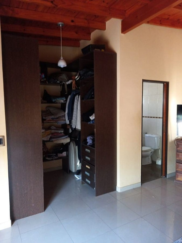 Imagen 25 de 30 de Casa En 2 Plantas A La Venta De 4 Ambientes En Jose C Paz