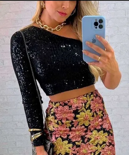 Blusas brilhosas hotsell da moda