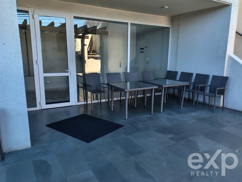 Departamento En Arriendo De 2 Dorm. En Viña Del Mar