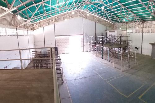 Imagen 11 de 14 de Exclusivo Local Con Galpón En Alquiler. 0414-5725250 Cod 22-22004