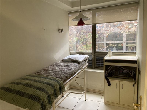 Imagen 5 de 12 de Oficina En Venta En Providencia, Estética, Dental, Oftalmólo