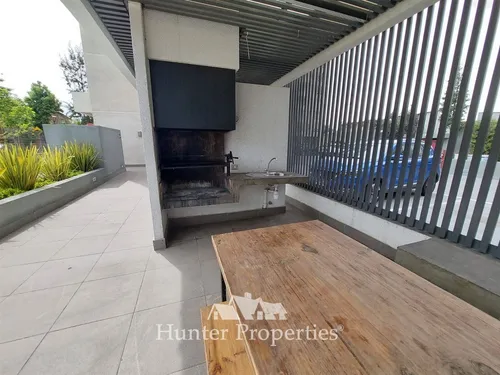 Departamento En Venta De 2d-1b Y Piscina. En La Cisterna