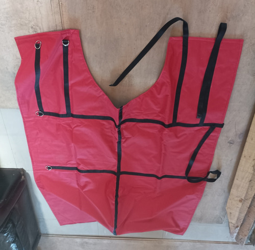Imagen 3 de 5 de Carpa Para Caballos De Polar Bien Calentita. Aperos Riobueno