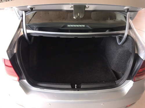 Imagen 13 de 20 de Volkswagen Polo Comfortline 4 P Automático 2018 Usado Premiu