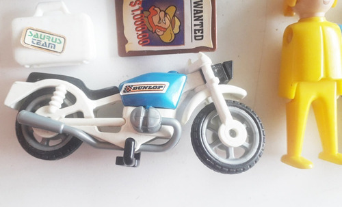 Lote De Muñecos Playmobil Son 33 Y La Moto Fata 1 C Wc (Usado)