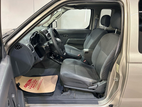 Nissan Frontier King Cab Xe 5vel 4x2 Mt