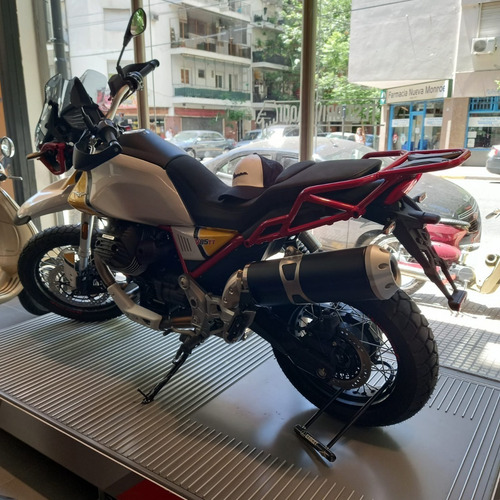 Imagen 7 de 19 de Moto Guzzi V85 Tt 2020 Gris 0km Concesionario Oficial