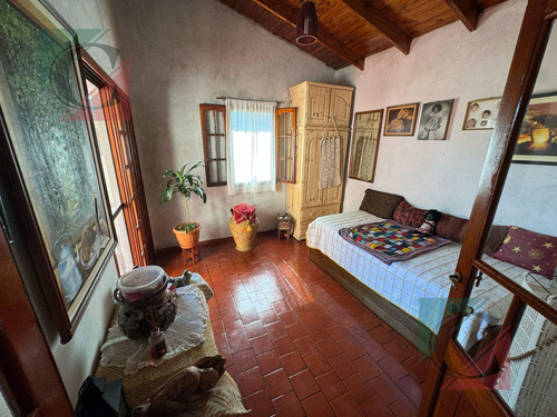 Casa En 3 Ambientes Con Cochera Y Galpon